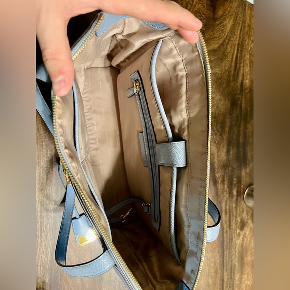 MK - Michael Kors baby blue purse - Medium Size - Picture 4 of 6